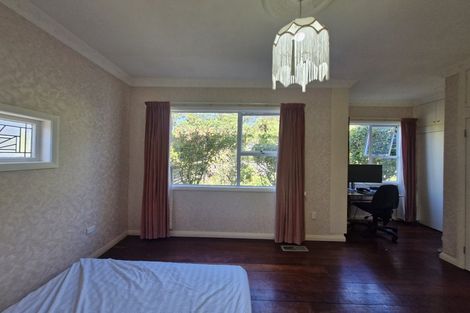Photo of property in 13 Waikare Street, Karori, Wellington, 6012
