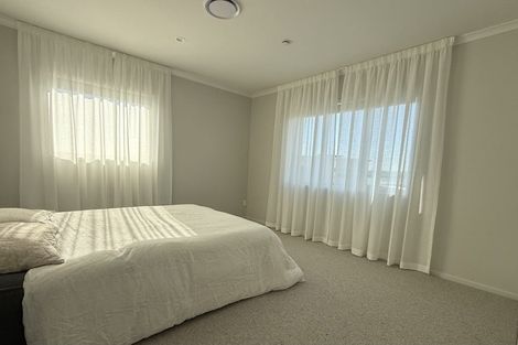 Photo of property in 127 Pah Road, Cockle Bay, Auckland, 2014