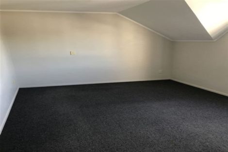 Photo of property in 15a Brocas Avenue, Hillcrest, Hamilton, 3216