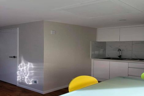 Photo of property in 7 Clovelly Road, Bucklands Beach, Auckland, 2012