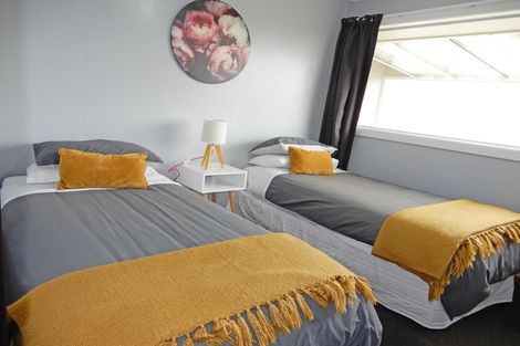 Photo of property in 8 Oxford Street, Holmes Hill, Oamaru, 9401