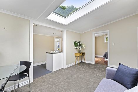 Photo of property in 32 Holloway Road, Aro Valley, Wellington, 6021