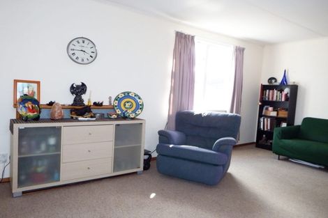 Photo of property in 5 Fergusson Street, Marton, 4710