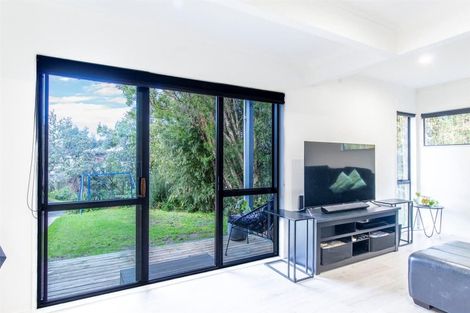 Photo of property in 1/110 Nigel Road, Browns Bay, Auckland, 0630