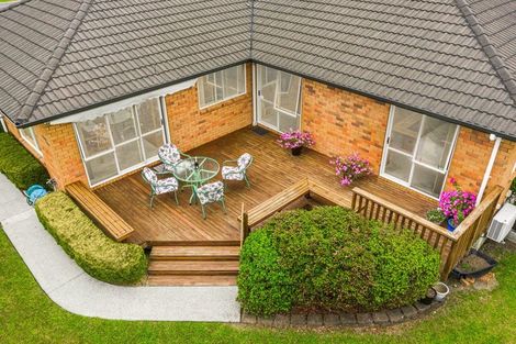 Photo of property in 8 Toledo Avenue, Henderson, Auckland, 0612