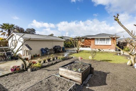 Photo of property in 90 Frensham Crescent, Woolston, Christchurch, 8062