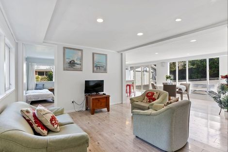 Photo of property in 31a Cockle Bay Road, Cockle Bay, Auckland, 2014