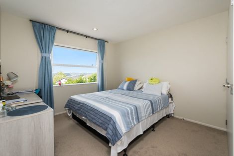 Photo of property in 90 Oakway Drive, Schnapper Rock, Auckland, 0632