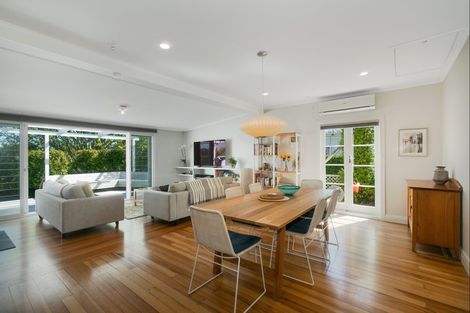 Photo of property in 10 Pasadena Avenue, Point Chevalier, Auckland, 1022