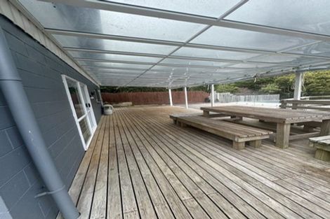 Photo of property in 14 Beazley Place, Glendene, Auckland, 0602