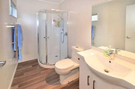 Photo of property in 64 Barbados Drive, Unsworth Heights, Auckland, 0632