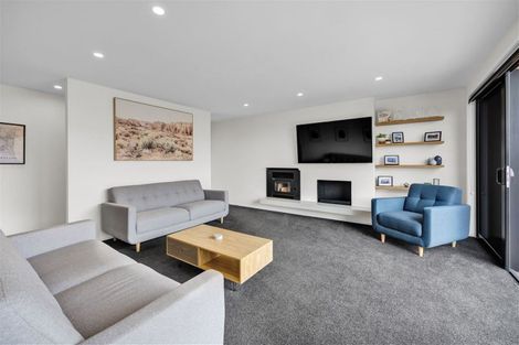 Photo of property in 2 Roy Johns Way, Bell Block, New Plymouth, 4312