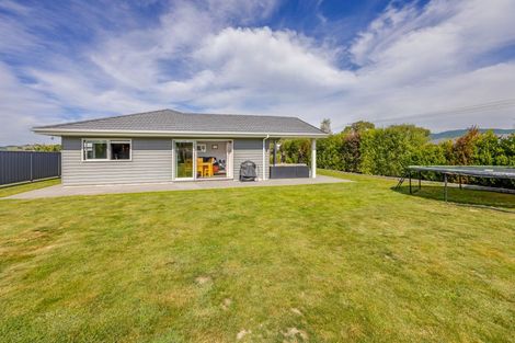 Photo of property in 13 Bell Street, Otane, 4202