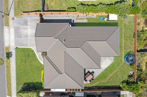 Photo of property in 31 Paparoa Crescent, Aotea, Porirua, 5024