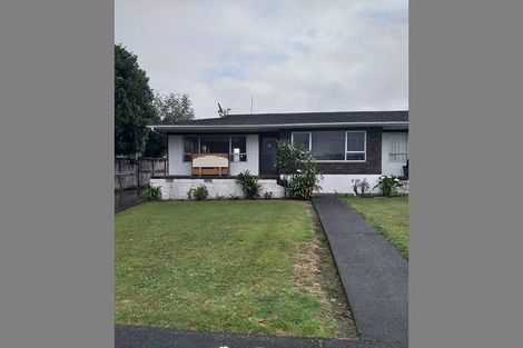 Photo of property in 466 Swanson Road, Ranui, Auckland, 0612