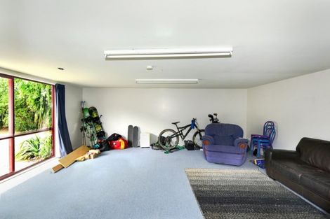 Photo of property in 14 Cross Street, Coalgate, 7673