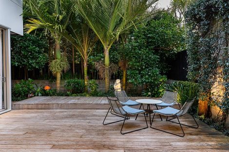 Photo of property in 9 Middle Street, Freemans Bay, Auckland, 1011