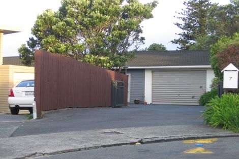 Photo of property in 7 Hillview Crescent, Paparangi, Wellington, 6037