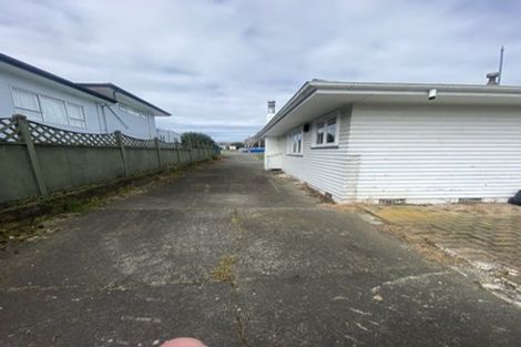Photo of property in 37 Napier Road, Havelock North, 4130