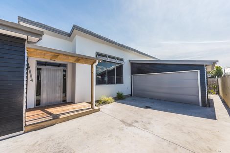 Photo of property in 3 Kamahi Street, Castlecliff, Whanganui, 4501