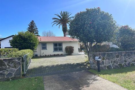 Photo of property in 23a Willow Avenue, Hannahs Bay, Rotorua, 3010