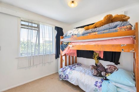 Photo of property in 16 Grebe Street, Manurewa, Auckland, 2102