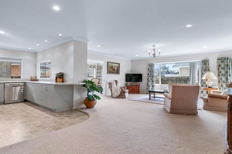 Photo of property in 63 Winchester Street, Levin, 5510