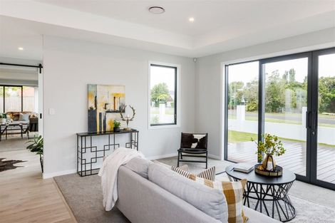 Photo of property in 92 Jickell Street, Hokowhitu, Palmerston North, 4410