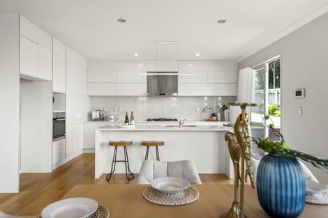 Photo of property in 116 Glendhu Road, Bayview, Auckland, 0629