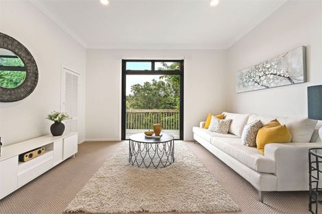 Photo of property in 21 Macnay Way, Murrays Bay, Auckland, 0630