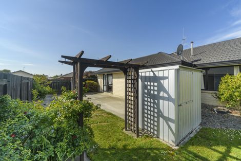 Photo of property in 4 Boston Parade, Kelvin Grove, Palmerston North, 4414