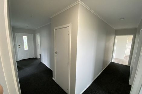 Photo of property in 20a Nile Road, Kelston, Auckland, 0602