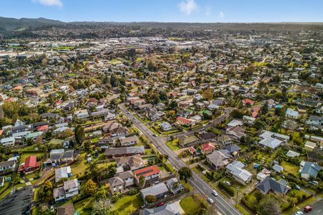 Photo of property in 155 View Road, Sunnyvale, Auckland, 0612