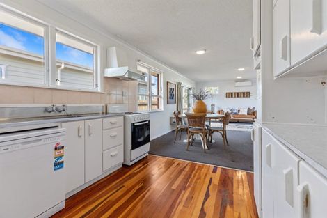 Photo of property in 14 Hawea Street, Mount Maunganui, 3116