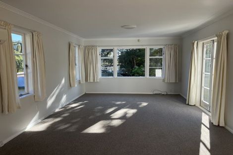 Photo of property in 546 Stokes Valley Road, Stokes Valley, Lower Hutt, 5019