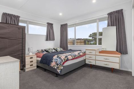 Photo of property in 72 Belvedere Avenue, Waikanae, 5036