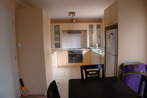 Photo of property in 18 Matilda Place, Weymouth, Auckland, 2103