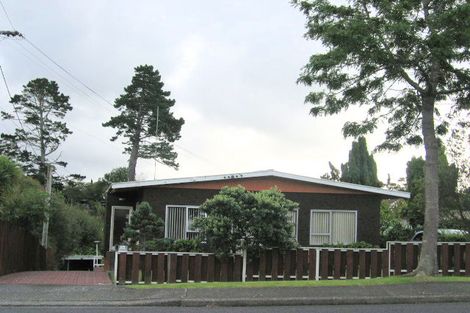 Photo of property in 1 Kamara Road, Glen Eden, Auckland, 0602