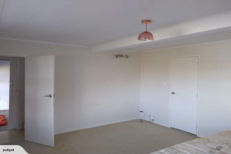 Photo of property in 1/75 Aberdeen Road, Castor Bay, Auckland, 0620