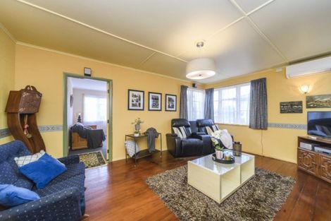 Photo of property in 33 Taylor Avenue, Feilding, 4702