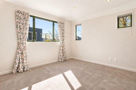 Photo of property in 533a Barbadoes Street, Edgeware, Christchurch, 8013