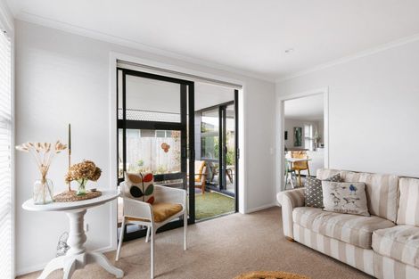 Photo of property in 22 Bill Miller Drive, Papamoa, 3118