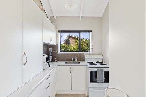 Photo of property in 11 Fantail Court, Orewa, 0931