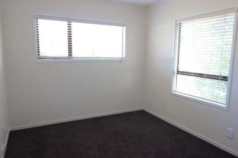 Photo of property in 1/19 Tree View Avenue, Glenfield, Auckland, 0629