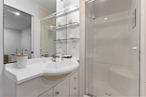 Photo of property in 22a Onepu Lane, Manly, Whangaparaoa, 0930