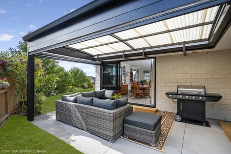 Photo of property in 15 Shoreview Close, Omokoroa, 3114