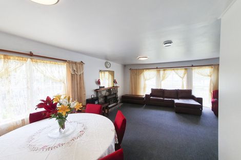 Photo of property in 15 Cargill Street, Papakura, 2110