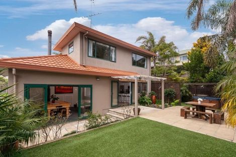 Photo of property in 6a Manuwai Road, Torbay, Auckland, 0630