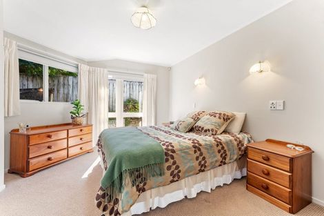 Photo of property in 16 Palmgreen Court, Stanmore Bay, Whangaparaoa, 0932