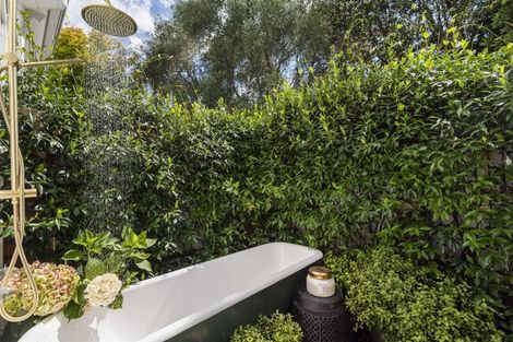 Photo of property in 49b Roland Road, Greenhithe, Auckland, 0632